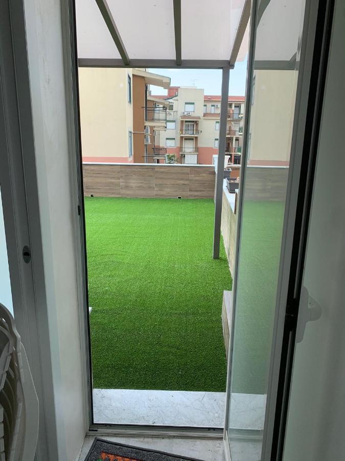 Le Rocce Nere Aparthotel Giardini Naxos Exterior foto